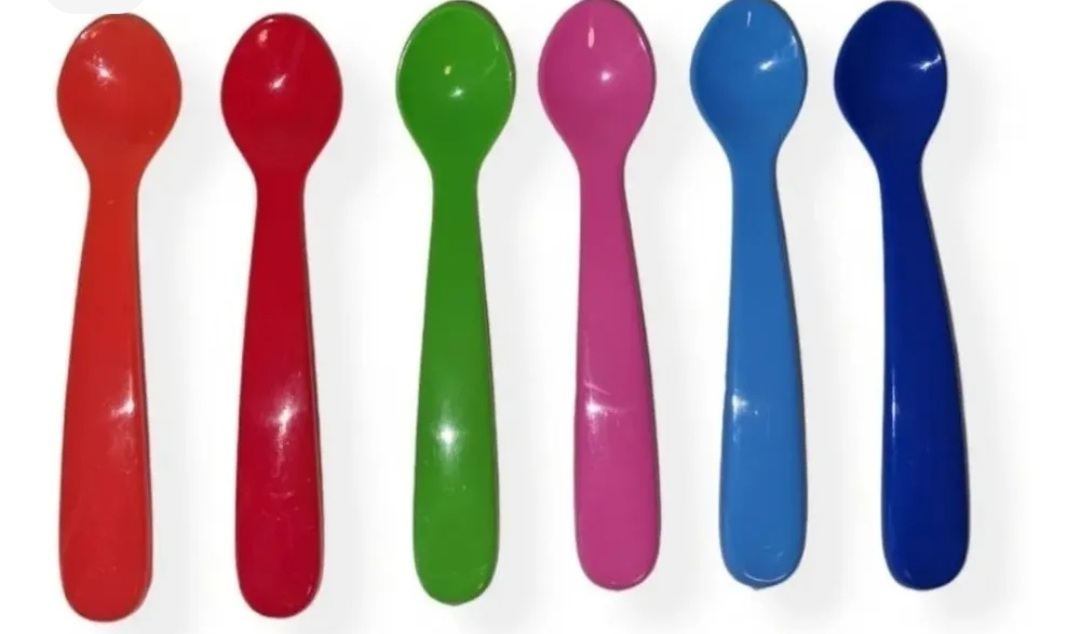 Cucharitas de platicos
