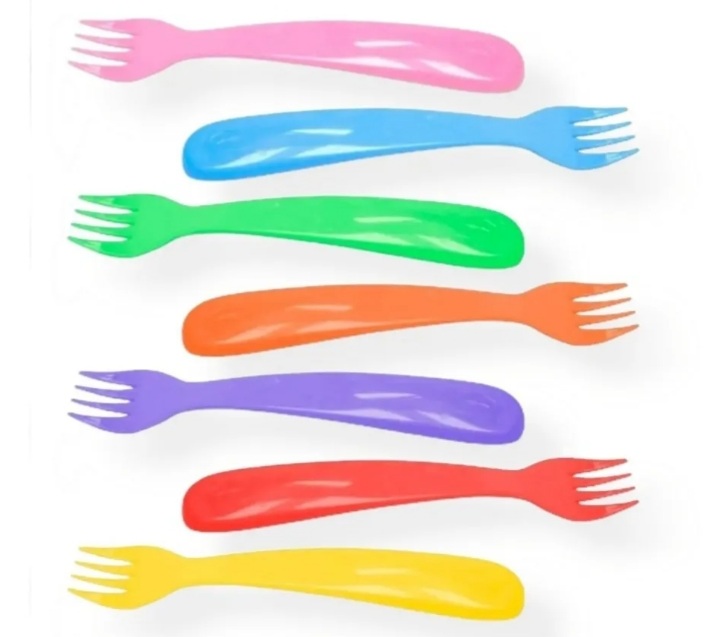 Tenedor de plástico